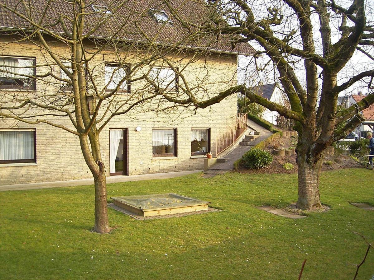 Ferienhaus Und Ferienwohnung Knappstein Möhnesee Exteriör bild