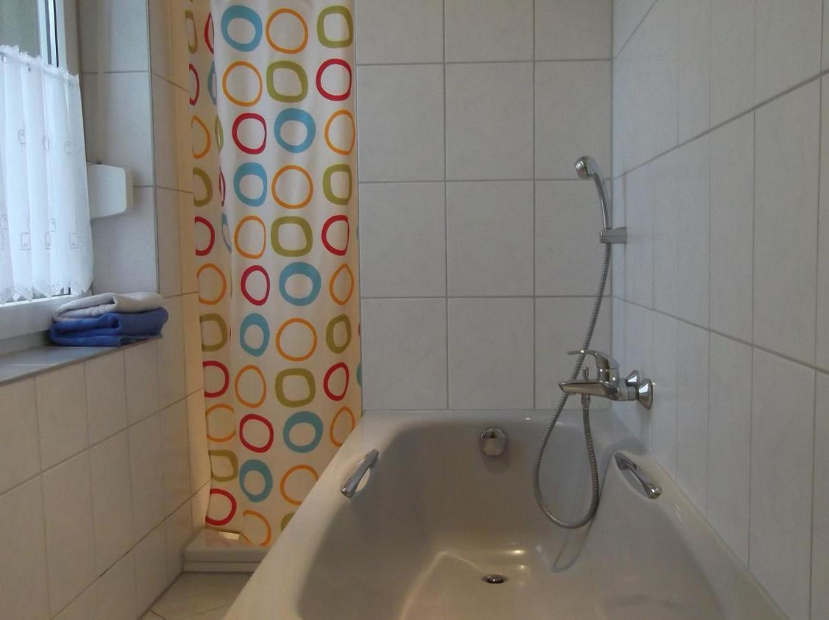 Ferienhaus Und Ferienwohnung Knappstein Möhnesee Exteriör bild